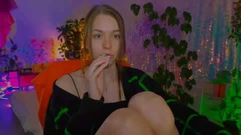 Snapshot of poli__ chatting on 28, 5, 2026 Martha online show from 28, 5, 2026