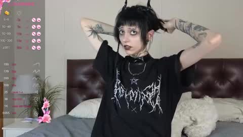 Snapshot of polidevis chatting on 13, 11, 2025 Candytrain online show from 13, 11, 2025