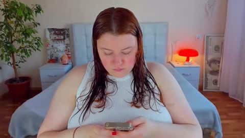 Snapshot of polinasallivan chatting on 5, 5, 2026 Polina online show from 5, 5, 2026