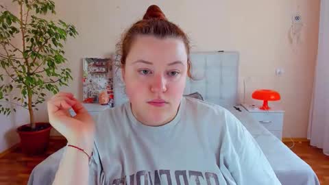 Snapshot of polinasallivan chatting on 25, 5, 2026 Polina online show from 25, 5, 2026