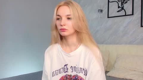 Snapshot of pollimills chatting on 16, 9, 2025 pollimills online show from 16, 9, 2025