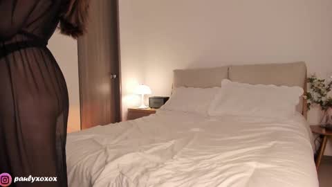 Polly online show from 2, 10, 2025