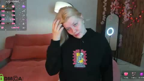 Polly online show from 9, 7, 2026