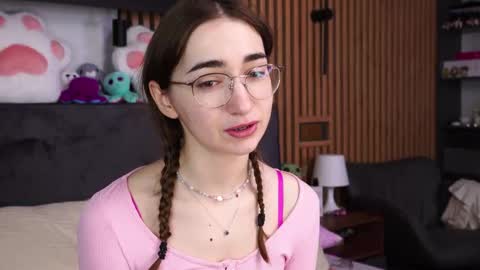 Polly online show from 10, 2, 2026