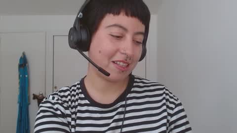 Snapshot of poly_mer chatting on 11, 9, 2025 Poly online show from 11, 9, 2025