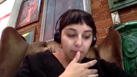 polymamii online show from 2, 2, 2026