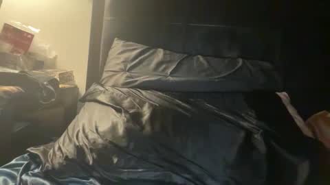 Snapshot of ponchynyc chatting on 4, 2, 2026 PONCH online show from 4, 2, 2026