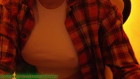 Snapshot of poppybloopy chatting on 13, 2, 2026 April online show from 13, 2, 2026