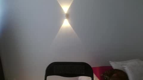 porcelainlux online show from 19, 4, 2026