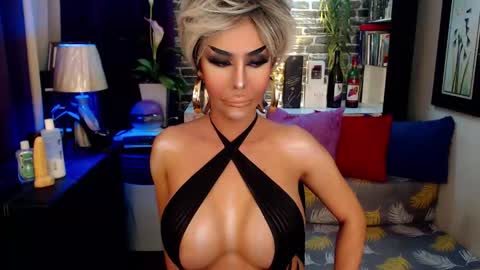 Snapshot of pornstardiva chatting on 2, 2, 2026 DivaGray online show from 2, 2, 2026