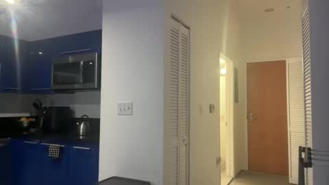 Portia Banks online show from 19, 11, 2025