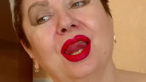 Snapshot of posh_lady chatting on 2, 7, 2026 LADY POSH online show from 2, 7, 2026