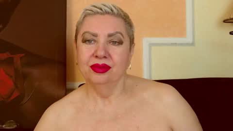 Snapshot of posh_lady chatting on 24, 7, 2026 LADY POSH online show from 24, 7, 2026