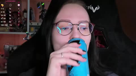 Robyn online show from 8, 4, 2026