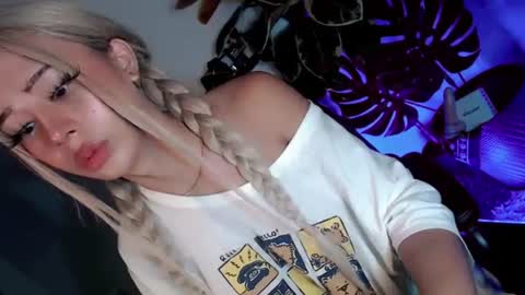 Snapshot of precious_gem1 chatting on 22, 6, 2026 GODDESS PRECIOUS online show from 22, 6, 2026