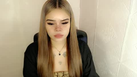 MAXXINE online show from 28, 2, 2025