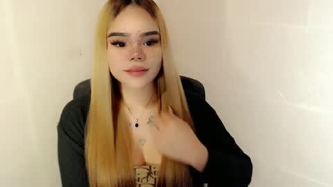 MAXXINE online show from 7, 1, 2026