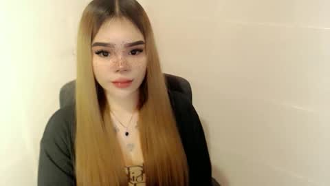 Snapshot of preciousangel69xxx chatting on 27, 4, 2026 MAXXINE online show from 27, 4, 2026