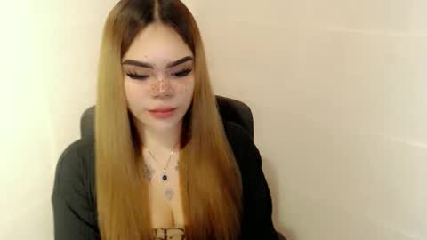 Snapshot of preciousangel69xxx chatting on 30, 4, 2026 MAXXINE online show from 30, 4, 2026
