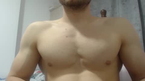 Snapshot of preettyboyx chatting on 6, 12, 2024 JUAN online show from 6, 12, 2024