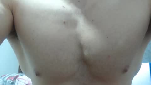 Snapshot of preettyboyx chatting on 7, 12, 2024 JUAN online show from 7, 12, 2024