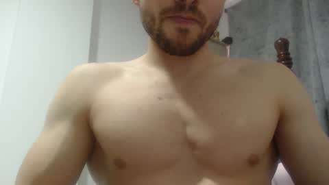 Snapshot of preettyboyx chatting on 19, 12, 2024 JUAN online show from 19, 12, 2024