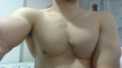 Snapshot of preettyboyx chatting on 10, 1, 2025 JUAN online show from 10, 1, 2025