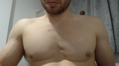 Snapshot of preettyboyx chatting on 11, 1, 2025 JUAN online show from 11, 1, 2025