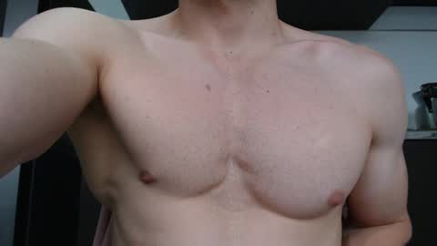Snapshot of preettyboyx chatting on 26, 9, 2025 JUAN online show from 26, 9, 2025
