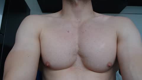 Snapshot of preettyboyx chatting on 30, 9, 2025 JUAN online show from 30, 9, 2025