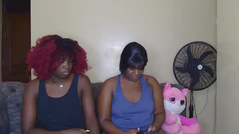 Snapshot of preetycookie chatting on 28, 1, 2025 Lilly online show from 28, 1, 2025