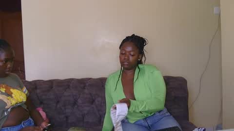 Snapshot of preetycookie chatting on 4, 2, 2025 Lilly online show from 4, 2, 2025