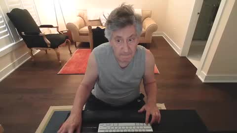 preppydave2525 online show from 10, 2, 2025