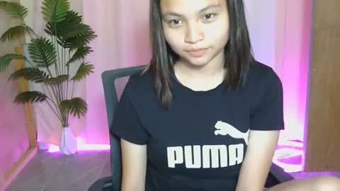 pretty_dharryhann online show from 5, 12, 2025