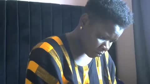 Snapshot of pretty_gaal chatting on 2, 1, 2025 pretty_gaal online show from 2, 1, 2025