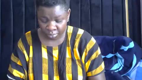 Snapshot of pretty_gaal chatting on 4, 2, 2025 pretty_gaal online show from 4, 2, 2025