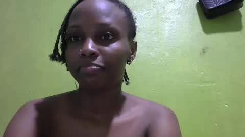 pretty_hotbaby online show from 10, 11, 2025