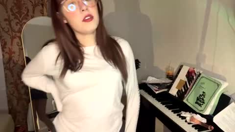 Sophie  online show from 14, 1, 2025