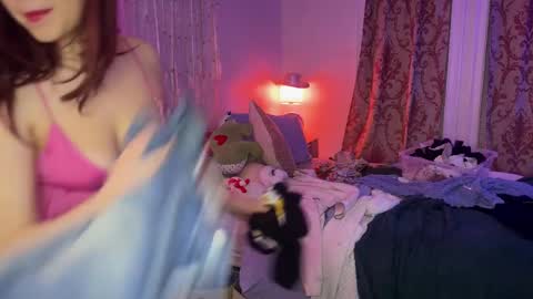 Sophie  online show from 27, 2, 2025