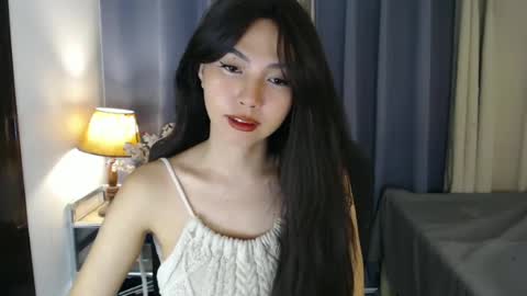 Snapshot of pretty_kimxxx chatting on 13, 12, 2024 Kim online show from 13, 12, 2024