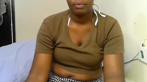 Snapshot of pretty_kylah chatting on 8, 7, 2026 pretty_kylah online show from 8, 7, 2026