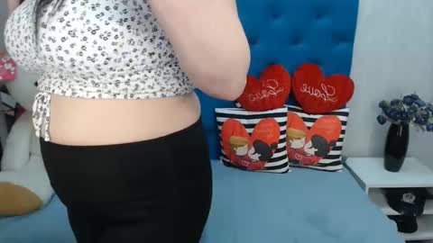 pretty_malika online show from 14, 2, 2025