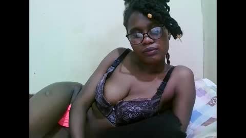Snapshot of pretty_mellan chatting on 4, 2, 2025 pretty_mellan online show from 4, 2, 2025