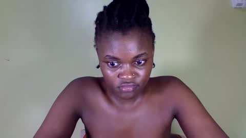 pretty_miya online show from 23, 12, 2024