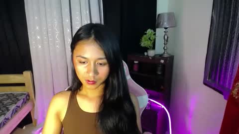 Snapshot of pretty_morenaxx chatting on 20, 1, 2025 Marimar online show from 20, 1, 2025