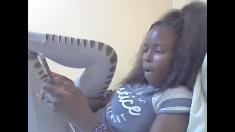 pretty_petite_ebony online show from 10, 3, 2025