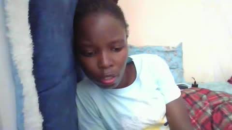 Snapshot of pretty_petite_ebony chatting on 6, 5, 2026 pretty_petite_ebony online show from 6, 5, 2026