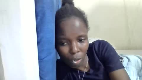 Snapshot of pretty_petite_ebony chatting on 26, 5, 2026 pretty_petite_ebony online show from 26, 5, 2026