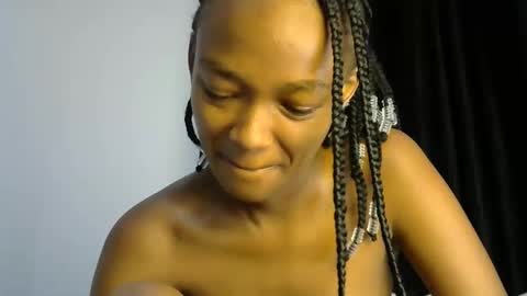 Snapshot of pretty_queennie chatting on 27, 5, 2026 Pretty doll online show from 27, 5, 2026