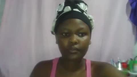 pretty_shanz online show from 18, 11, 2025